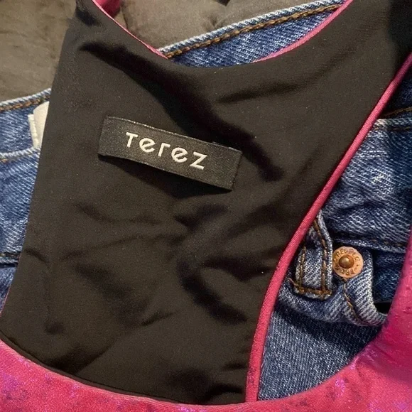 TEREZ pink stretch foil sports bra tank xs - Picture 2 of 7